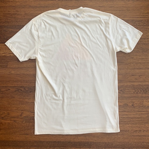 Men’s Off White Cotton California Dreamin’ print Shirt Sleeve Tee Shirt - Picture 3 of 3